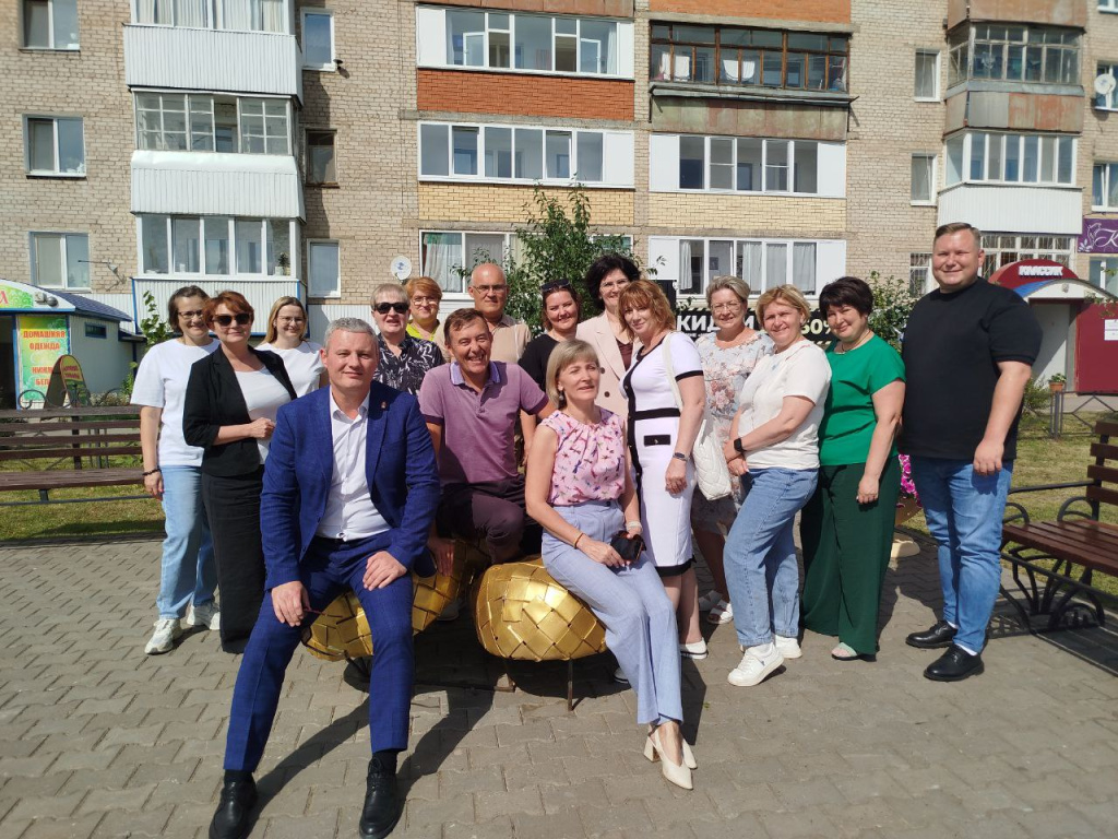 5237899964401711108.jpg 5237899964401711108.jpg