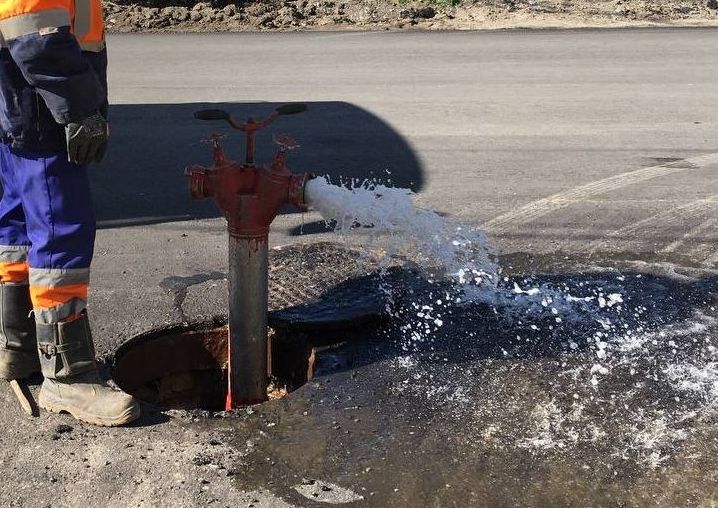 Пожарные гидранты 1.jpg Пожарные гидранты 1.jpg