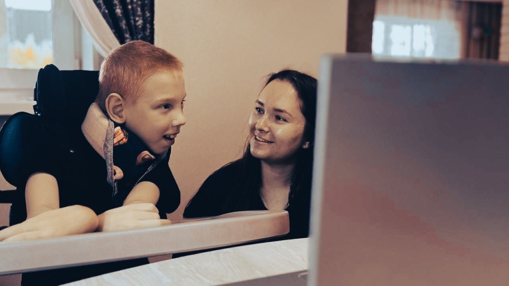 Илья Сопегин со специалистом АДК (1).jpg