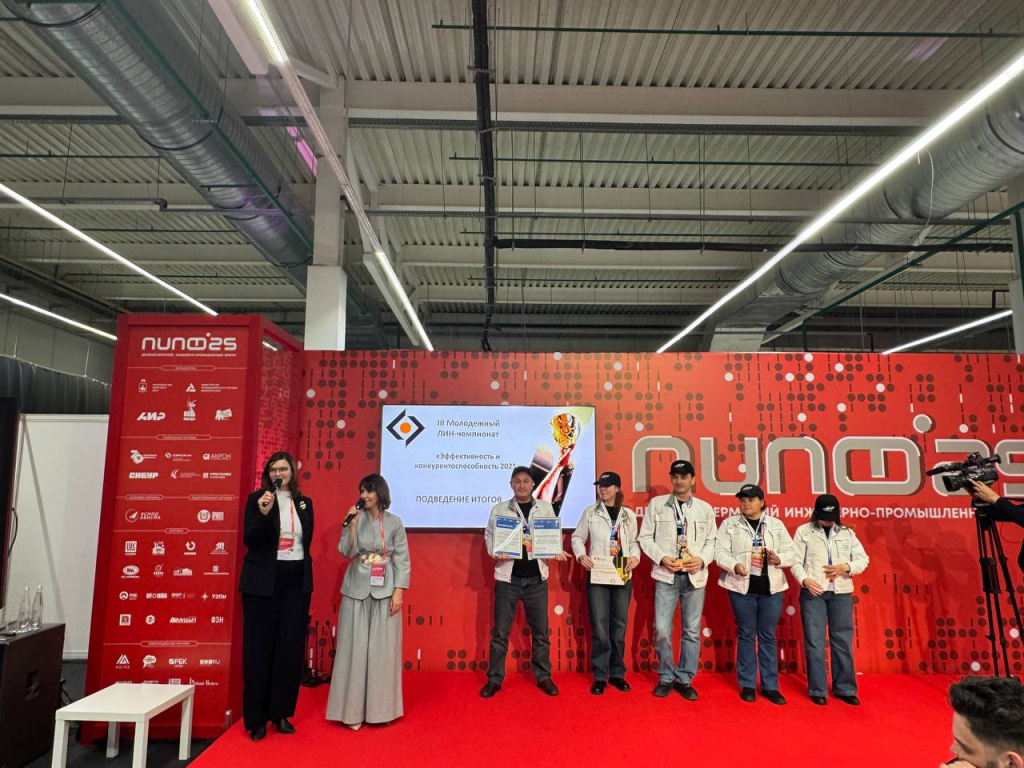 photo_5300844355100807745_y (1).jpg