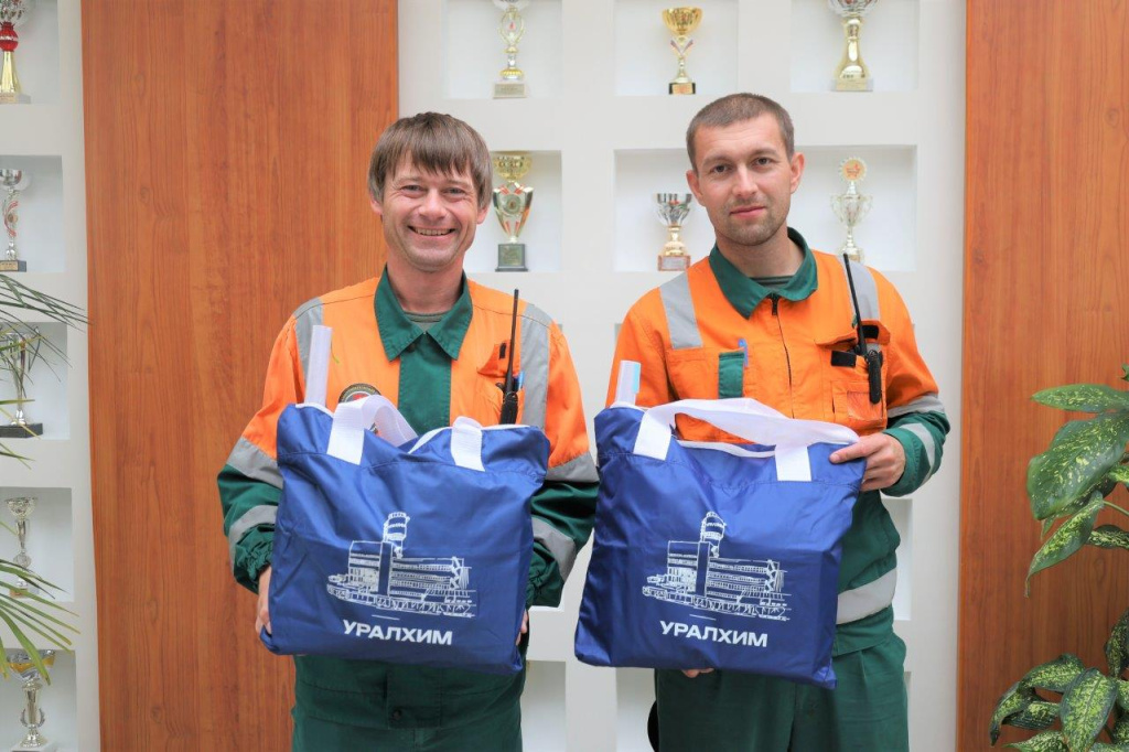 В каждом наборе более 30 позиций канцтоваров.jpg В каждом наборе более 30 позиций канцтоваров.jpg