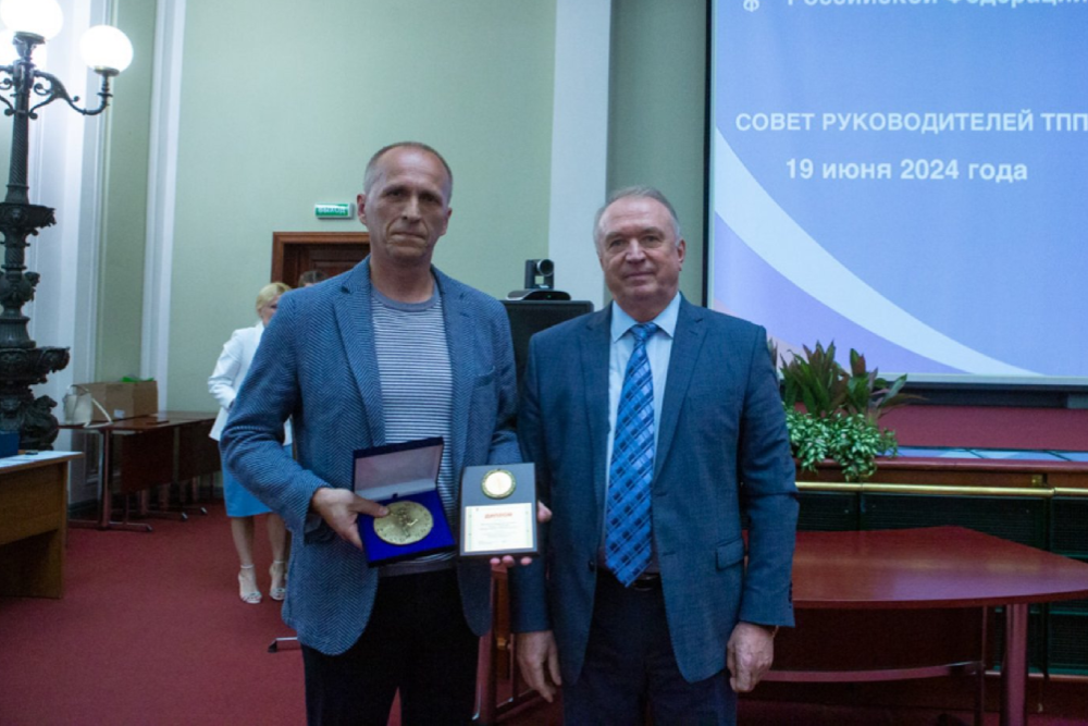 Эдуард Белоусов, Сергей Катырин.png
